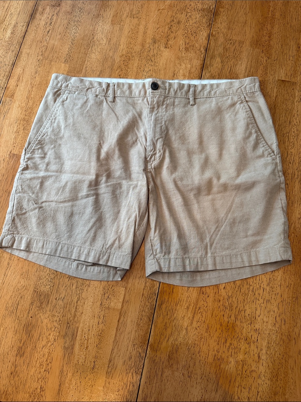 Goodthreads Men's Khaki Flat Front Shorts